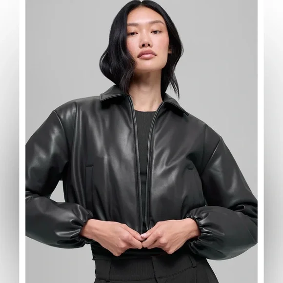 New Alo Yoga Faux Leather Cropped Premier Bomber - Black - Picture 1 of 14